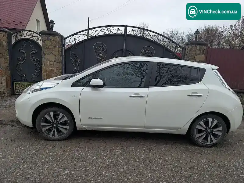 Nissan Leaf 2017, фото з оголошення 1 з 11, VIN SJNFAAZE0U6070096