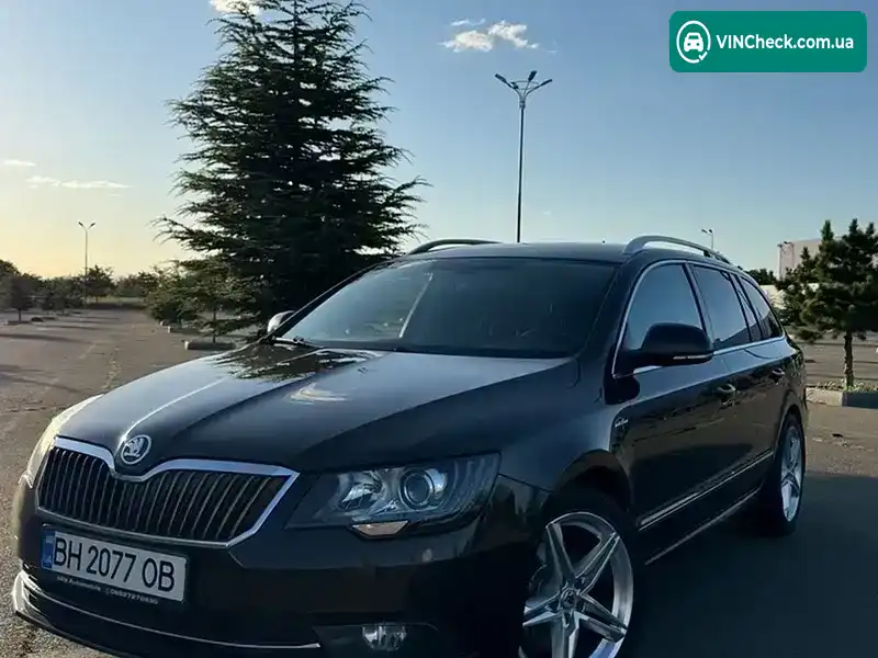 Skoda Superb 2013, фото з оголошення 1 з 20, VIN TMBJF73T0E9010483