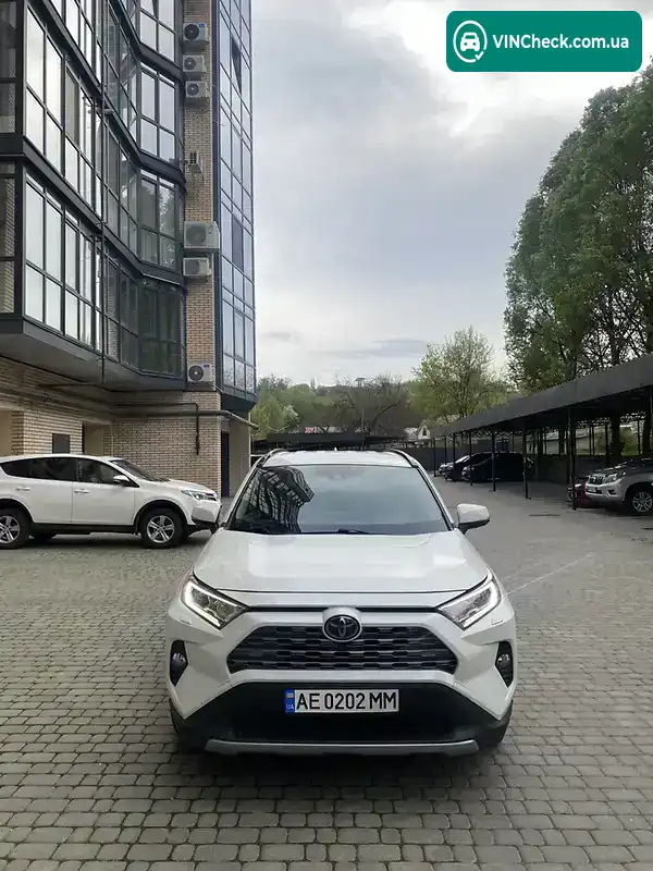 Toyota RAV4 2020, фото з оголошення 2 з 20, VIN JTMD43FVX0D504039