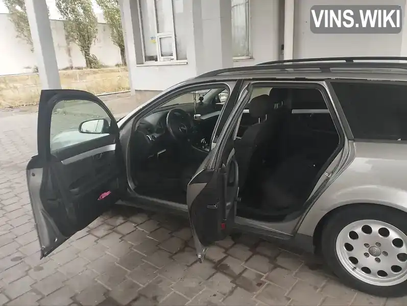 Audi A4 2002, фото з оголошення 2 з 18, VIN WAUZZZ8E63A166696