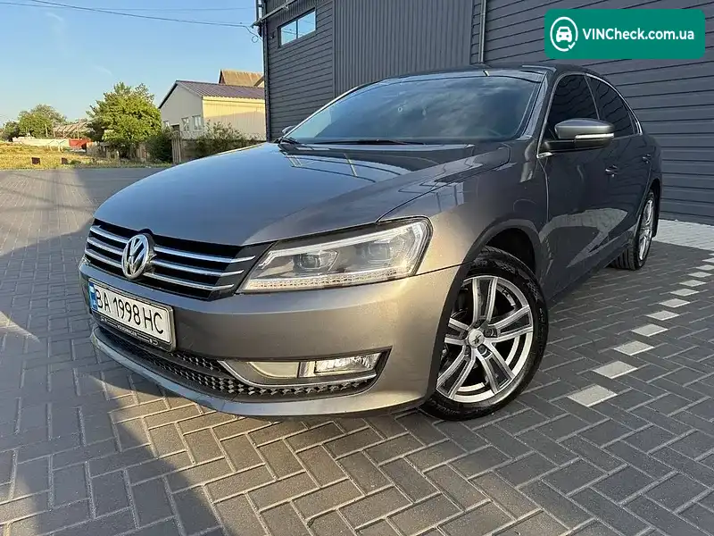 Volkswagen Passat 2012, фото з оголошення 2 з 20, VIN 1VWBN7A38CC110645