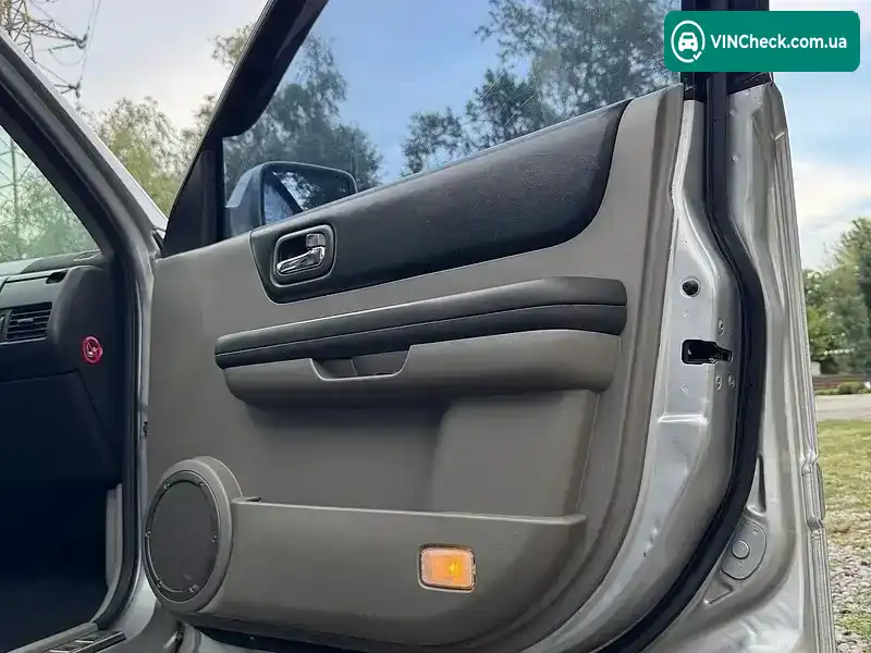 Nissan X-Trail 2005, фото з оголошення 2 з 20, VIN JN1TBNT30U0101161