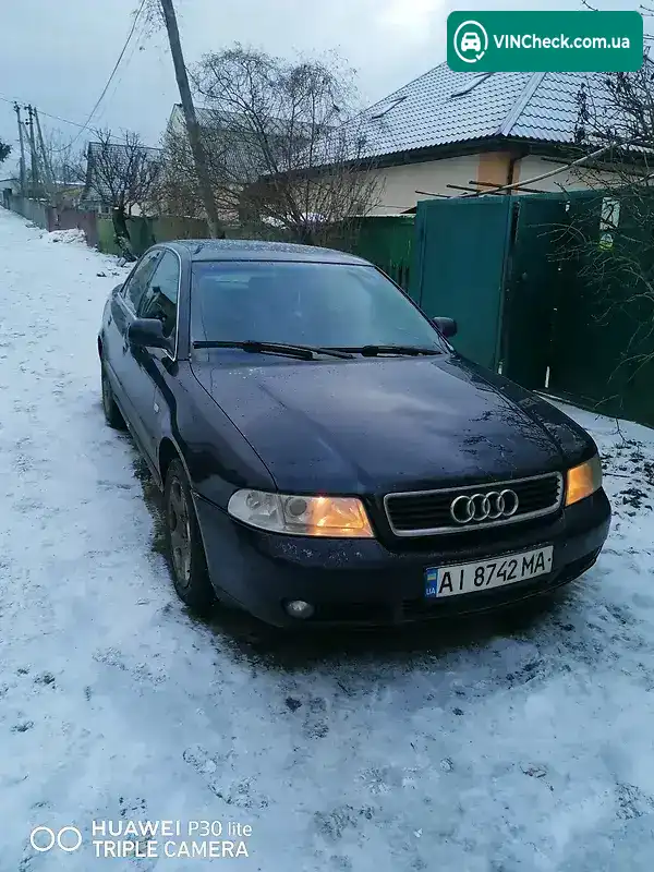 Audi A4 2000, фото з оголошення 1 з 10, VIN WAUZZZ8DZYA133472