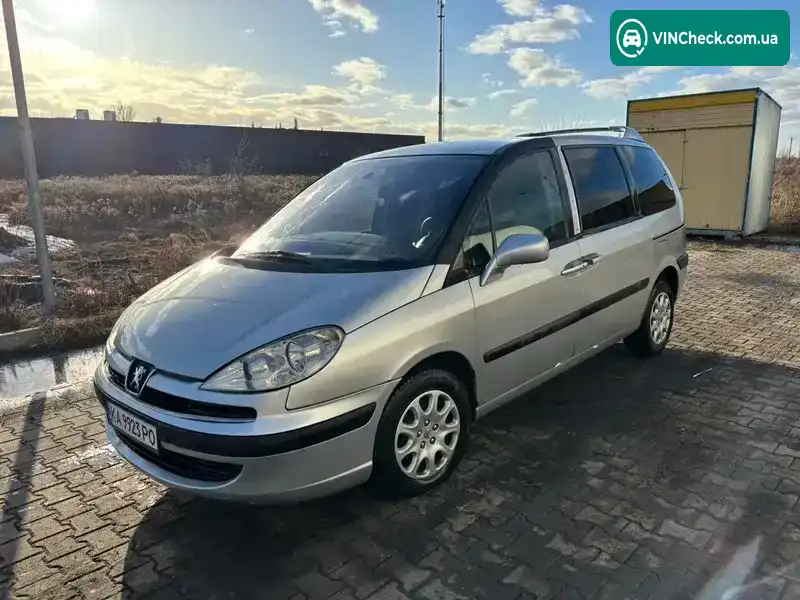 Peugeot 807 2004, фото з оголошення 2 з 16, VIN VF3EB4HWB13131984