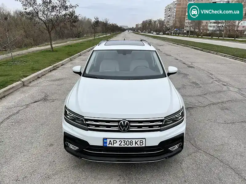 Volkswagen Tiguan 2020, фото з оголошення 2 з 20, VIN 3VV3B7AX1LM122350