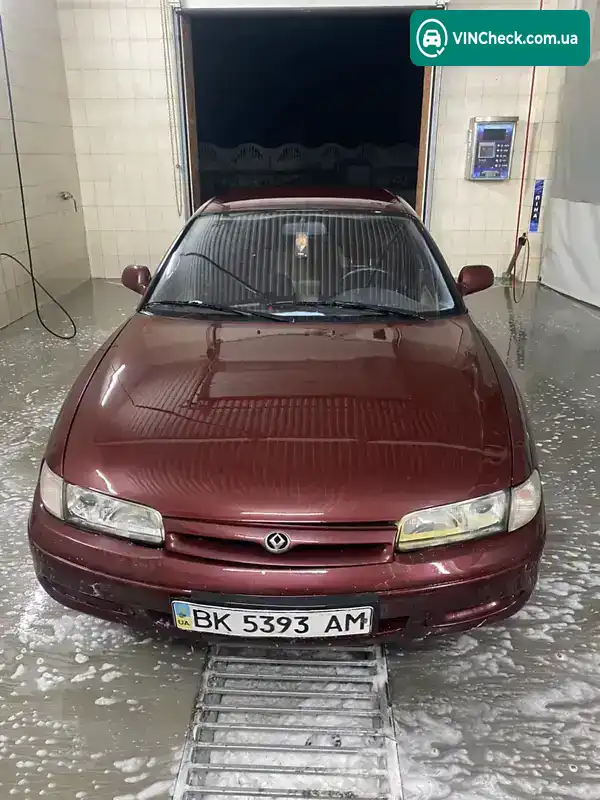 Mazda 626 1992, фото з оголошення 2 з 4, VIN JMZGE14A201142319
