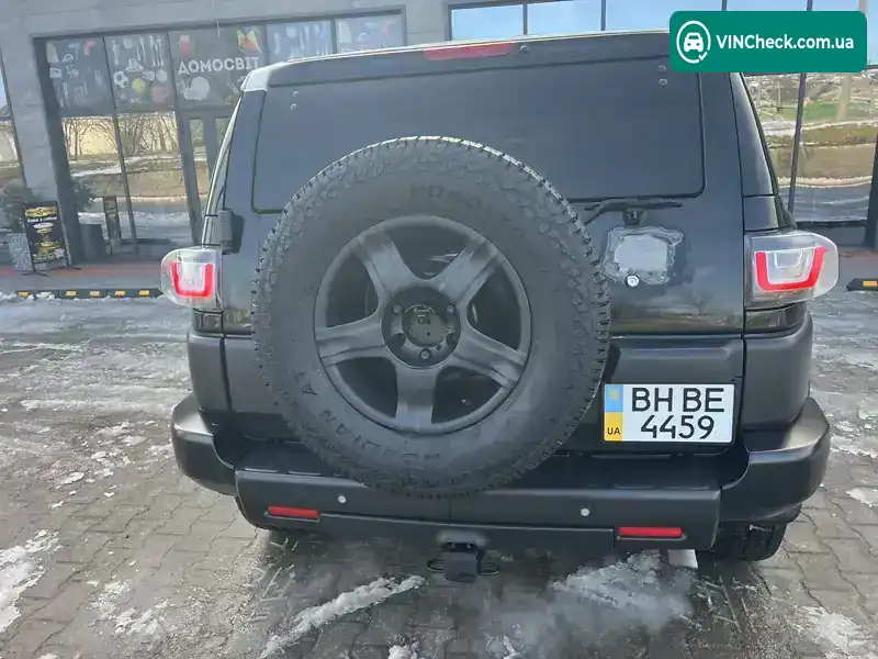 Toyota FJ Cruiser 2006, фото з оголошення 2 з 17, VIN JTEBU11F370050418
