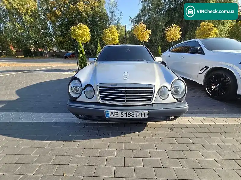 Mercedes-Benz E-Class 1997, фото з оголошення 2 з 10, VIN WDB12312010246446