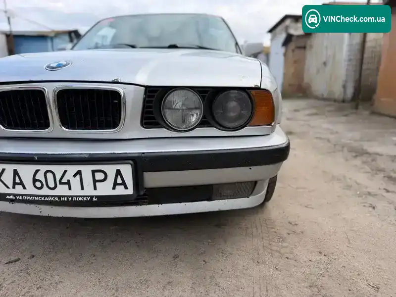 BMW 5 Series 1990, фото з оголошення 1 з 18, VIN WBAHB51070BD18291