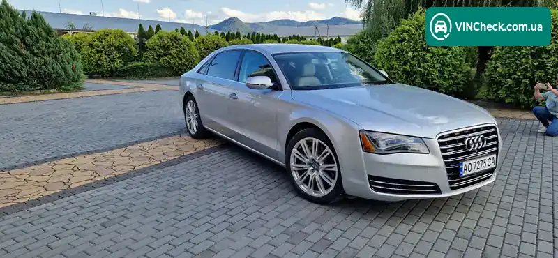 Audi A8 2013, фото з оголошення 2 з 19, VIN WAURGAFD1DN026132