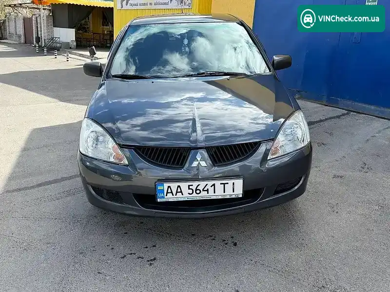 Mitsubishi Lancer 2003, фото з оголошення 2 з 8, VIN JMBSNCS3A4U003828