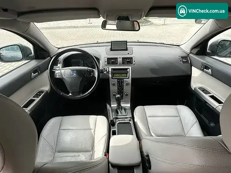 Volvo V50 2009, фото з оголошення 2 з 20, VIN YV1MW76F2A2547404
