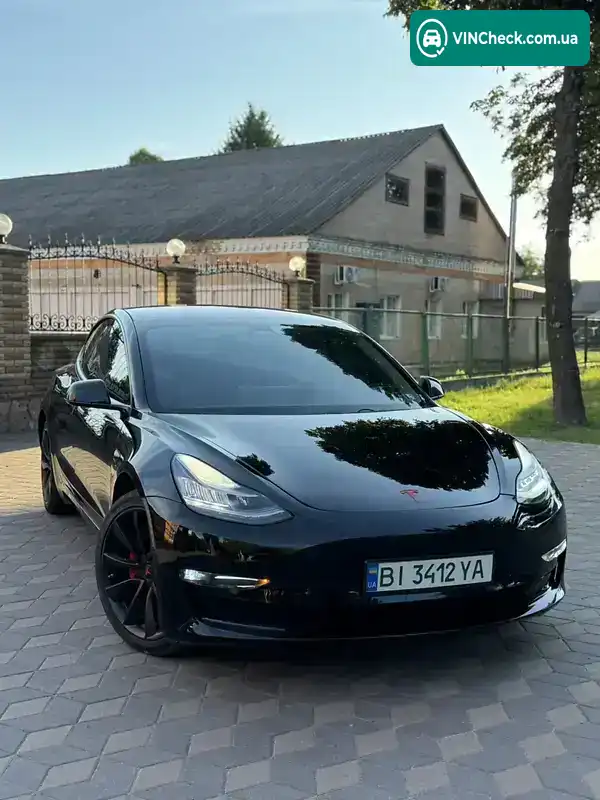 Tesla Model 3 2019, фото з оголошення 1 з 21, VIN 5YJ3E1EB1KF199806