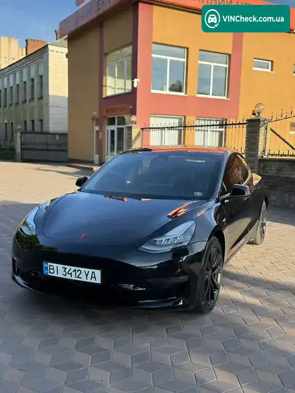 Tesla Model 3 2019, фото з оголошення 2 з 21, VIN 5YJ3E1EB1KF199806
