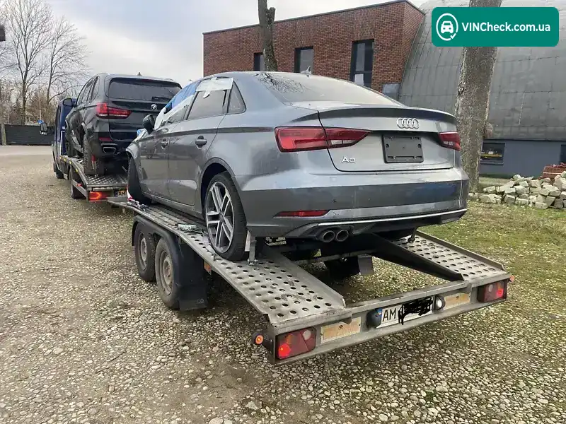 Audi A3 2017, фото з оголошення 2 з 8, VIN WAUAUGFF5J1008424