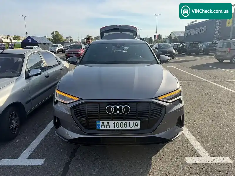 Audi e-tron 2021, фото з оголошення 2 з 20, VIN WA1LAAGE8NB002750