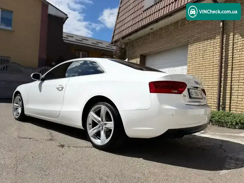 Audi A5 2012, фото з оголошення 2 з 15, VIN WAULFAFR9DA042235