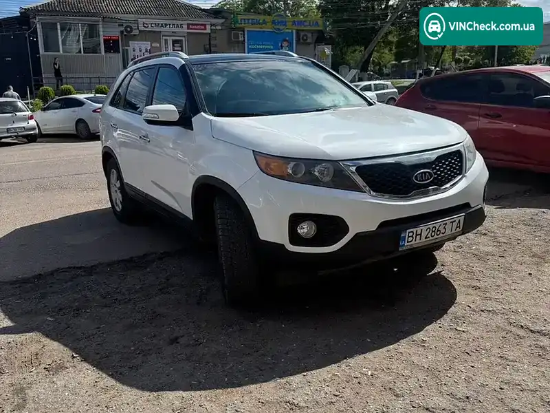 Kia Sorento 2012, фото з оголошення 1 з 14, VIN 5XYKT3A68DG361545