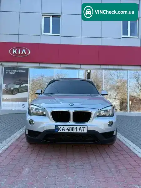 BMW X1 2012, фото з оголошення 2 з 21, VIN WBAVM1C54DVW41195