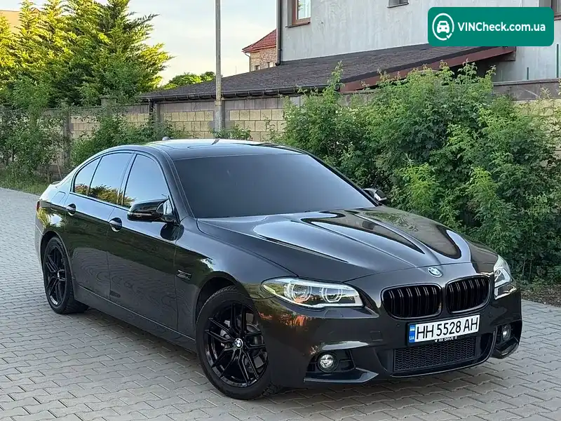 BMW 5 Series 2013, фото з оголошення 2 з 20, VIN WBA5A5C50ED503435