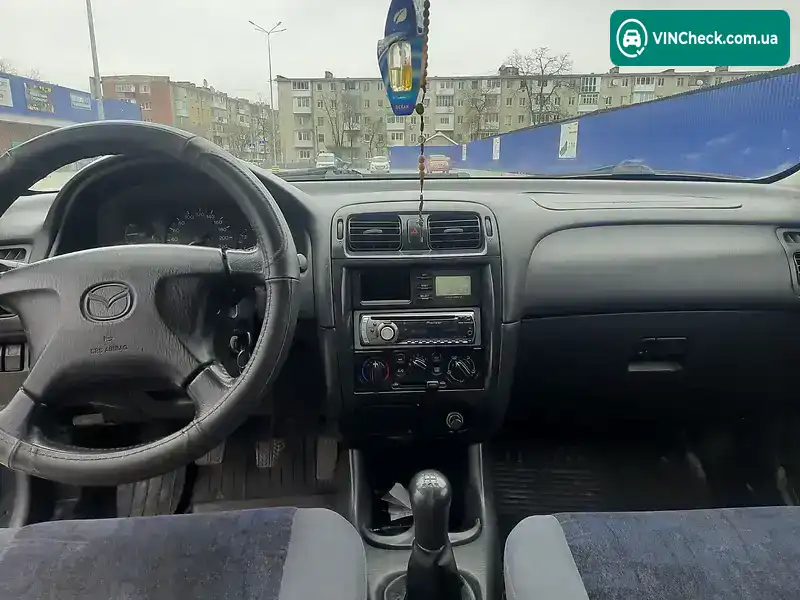 Mazda 626 1999, фото з оголошення 2 з 15, VIN JMZGD165201200548