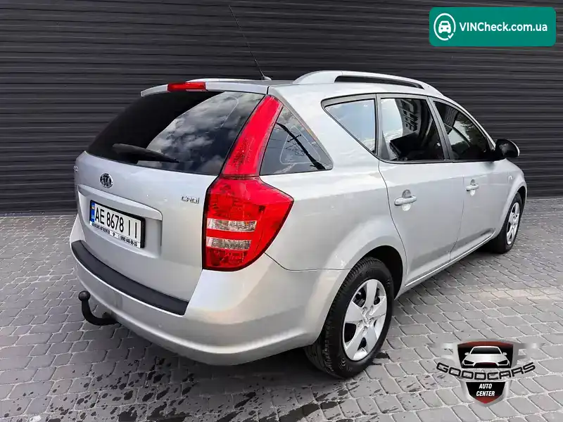 Kia Ceed 2008, фото з оголошення 2 з 9, VIN U5YFF52429L071913