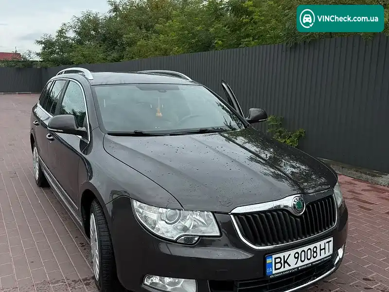 Skoda Superb 2011, фото з оголошення 1 з 8, VIN TMBJF63T9B9064273