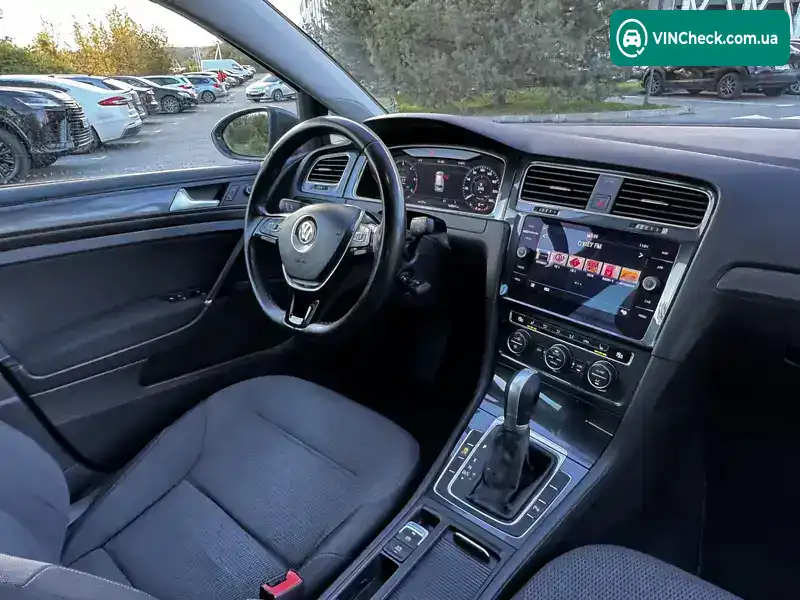 Volkswagen Golf 2019, фото з оголошення 2 з 21, VIN WVWZZZAUZKP572590
