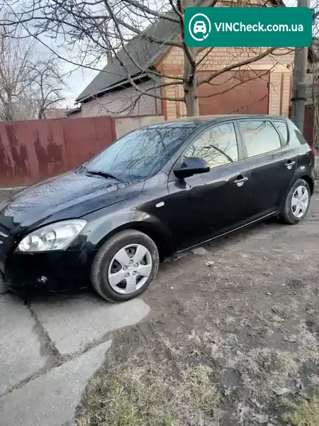Kia Ceed 2009, фото з оголошення 1 з 10, VIN U5YFF24129L173689