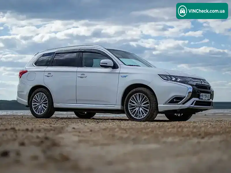 Mitsubishi Outlander 2019, фото з оголошення 2 з 21, VIN JA4J24A54KZ610458
