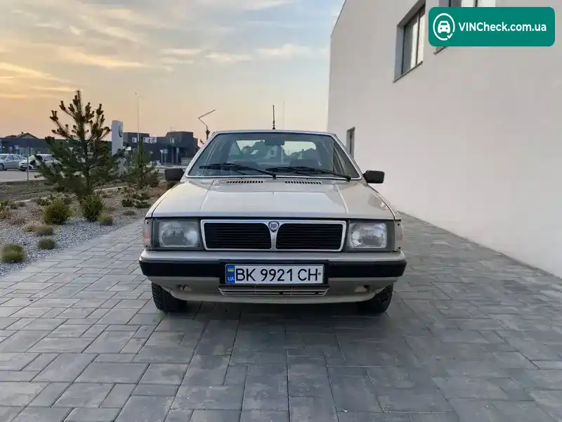 Lancia Prisma 1985, фото з оголошення 2 з 21, VIN ZLA831AB003145440