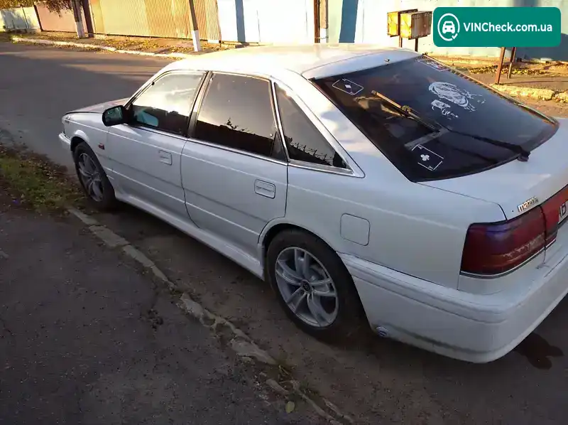 Mazda 626 1987, фото з оголошення 2 з 7, VIN JMZGD14C201120883