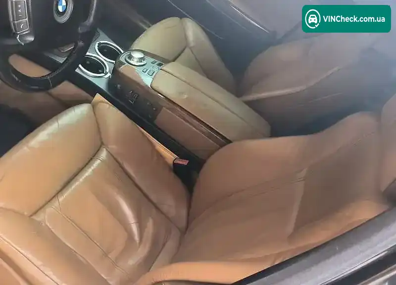 BMW 7 Series 2004, фото з оголошення 1 з 8, VIN WBAGM21020DR57930