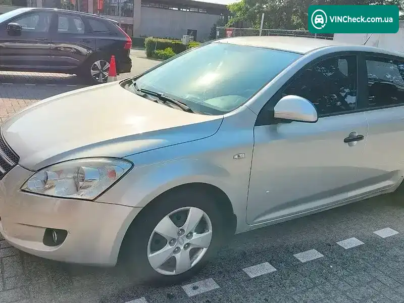 Kia Ceed 2008, фото з оголошення 2 з 11, VIN Y6LFF24129L009476