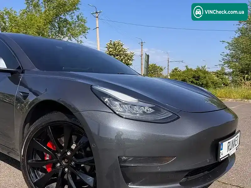 Tesla Model 3 2019, фото з оголошення 2 з 18, VIN 5YJ3E1EB0LF620268