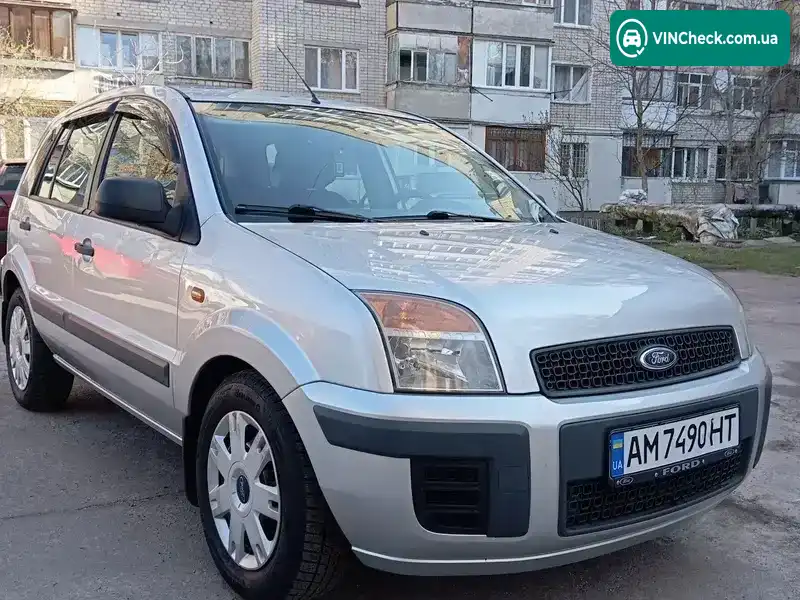 Ford Fusion 2010, фото з оголошення 2 з 21, VIN WF0UXXGAJUAY29864