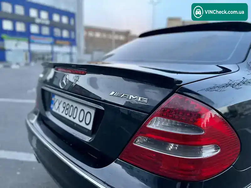 Mercedes-Benz E-Class 2004, фото з оголошення 2 з 16, VIN WDB2110701A470736