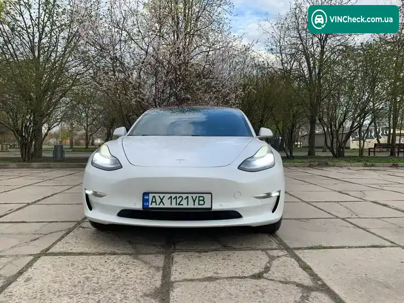 Tesla Model 3 2018, фото з оголошення 1 з 21, VIN 5YJ3E1EA9JF126401