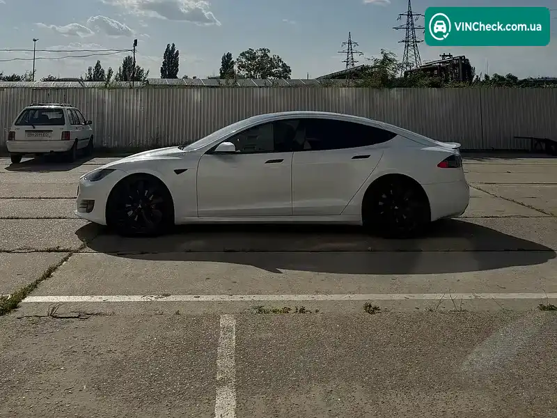 Tesla Model S 2019, фото з оголошення 2 з 20, VIN 5YJSA1E21KF307672