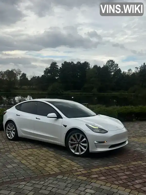 Tesla Model 3 2021, фото з оголошення 2 з 14, VIN 5YJ3E1EB7MF093184