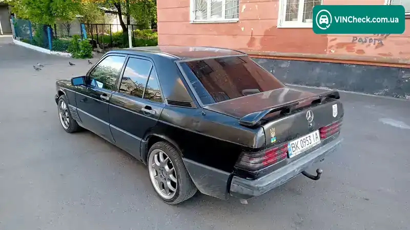 Mercedes-Benz 190 1984, фото з оголошення 2 з 7, VIN WDB2010241F051185