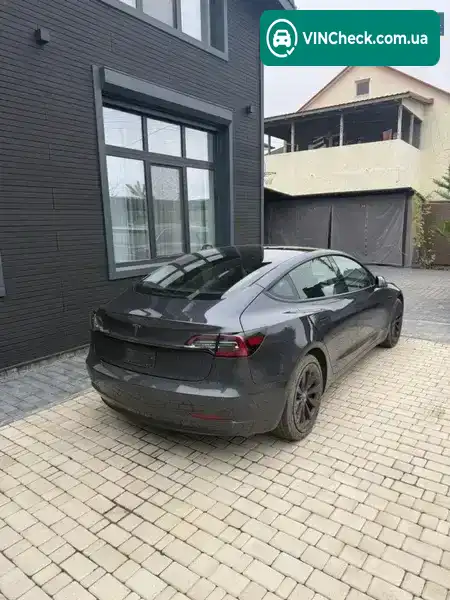 Tesla Model 3 2021, фото з оголошення 2 з 9, VIN 5YJ3E1EA3NF120809