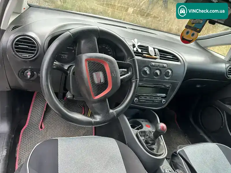 SEAT Leon 2011, фото з оголошення 2 з 6, VIN VSSZZZ1PZBR076066