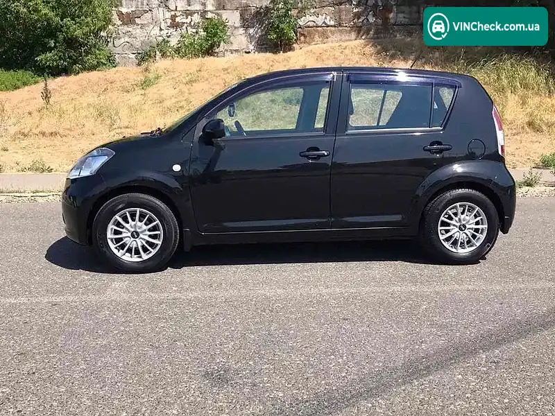 Daihatsu Sirion 2008, фото з оголошення 2 з 20, VIN JDAM301S001085483