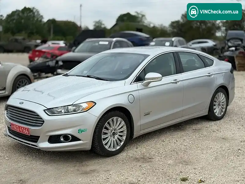 Ford Fusion 2013, фото з оголошення 2 з 20, VIN 3FA6P0SU1ER212277