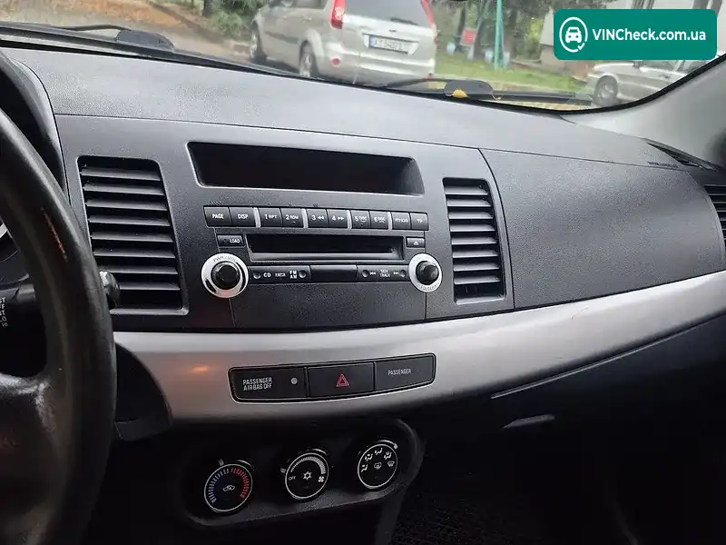 Mitsubishi Lancer 2008, фото з оголошення 2 з 8, VIN JMBSNCY2A9U000907