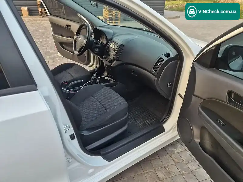 Hyundai i30 2011, фото з оголошення 2 з 19, VIN TMADB51SACJ225480
