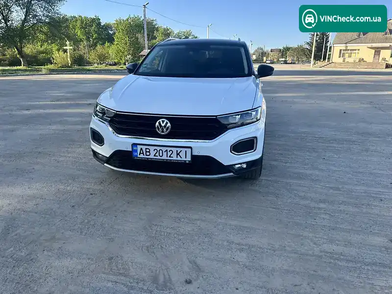 Volkswagen T-Roc 2019, фото з оголошення 2 з 21, VIN WVGZZZA1ZLV047650