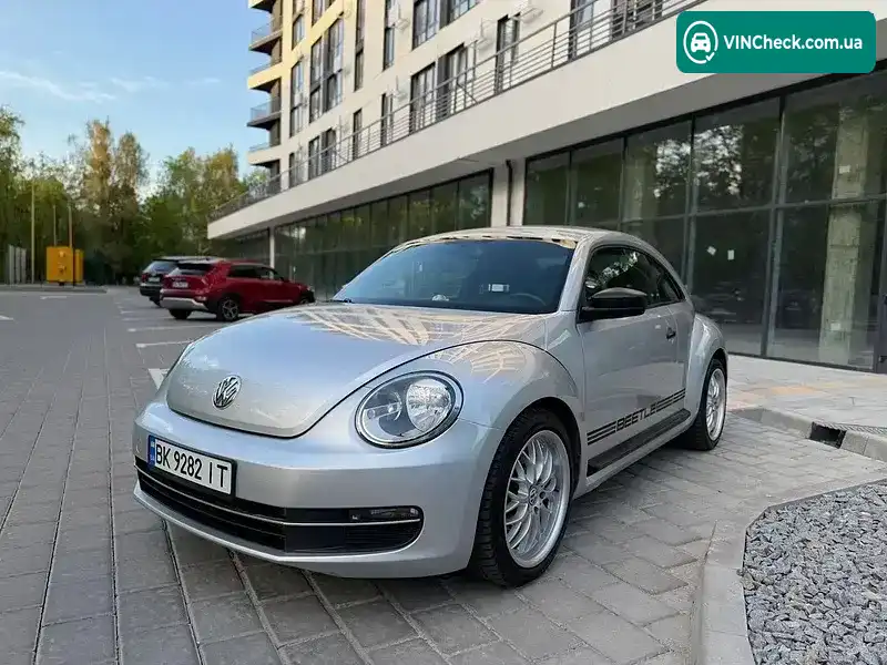 Volkswagen Beetle 2013, фото з оголошення 2 з 20, VIN 3VWFP7AT6EM624894