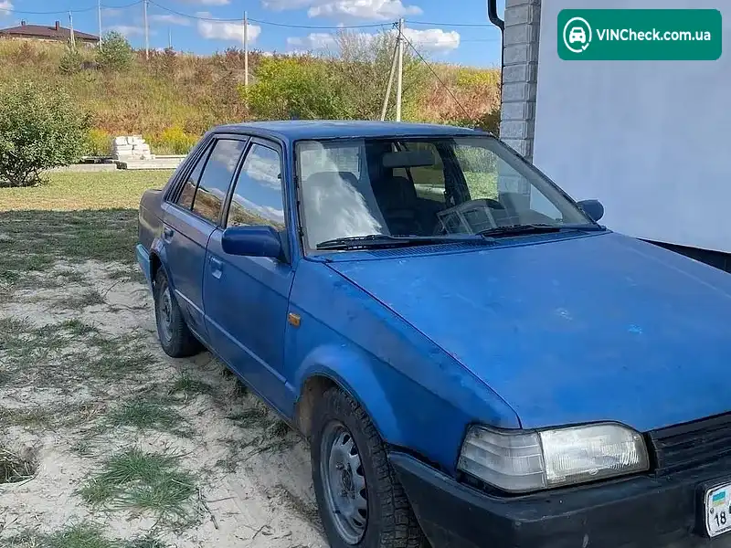 Mazda 323 1989, фото з оголошення 2 з 11, VIN JMZBF12B200569710
